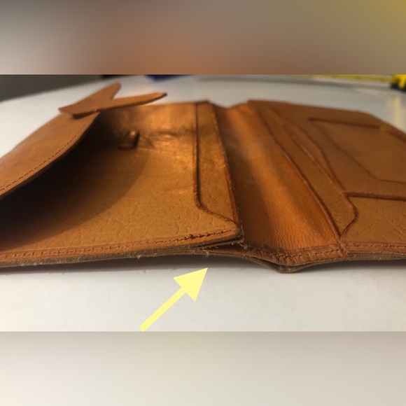 VINTAGE SOFT CALF LEATHER BILLFOLD/WALLET MADE IN ENGLAND - Picture 15 of 16